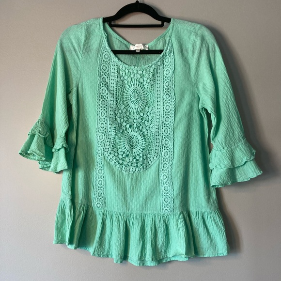 entro Tops - Entro Boho Cotton top S Ruffle Bell Sleeve Crochet. 
Beautiful top